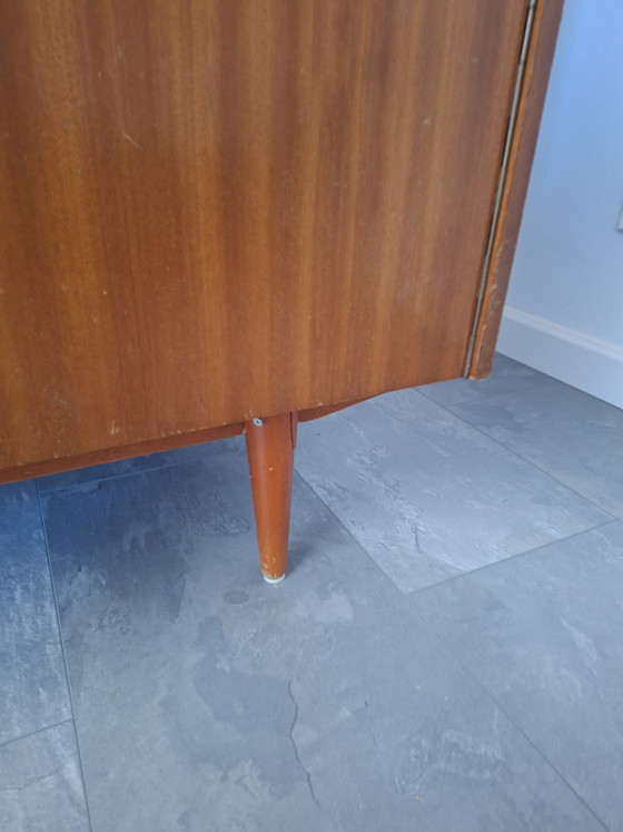 Image 1 of armoire en teck du milieu du siècle