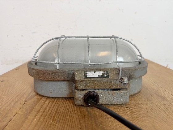 Image 1 of Applique industriale in ghisa grigia di Elektrosvit, anni '60