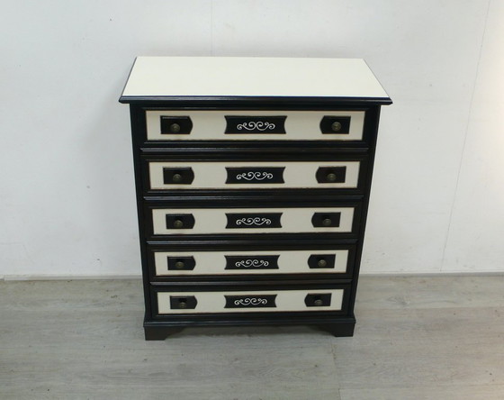 Cassettiera vintage a 5 cassetti in stile antico, bianco crema su noce scuro. – Cassettiere, Wood (photo 3 of 5)