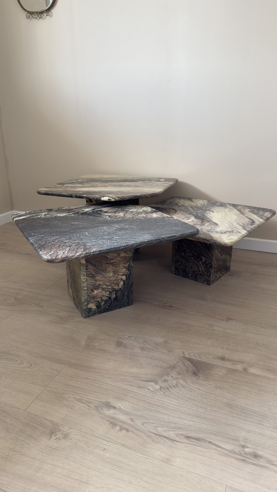 Image 1 of Set di tavolini da caffè in marmo