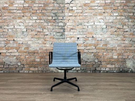 Vitra EA108 – bureaustoelen, Metal, Textile (photo 2 of 16)