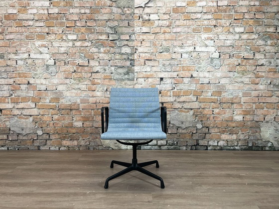 Vitra EA108 – Chaises de bureau, Metal, Textile (photo 2 of 16)