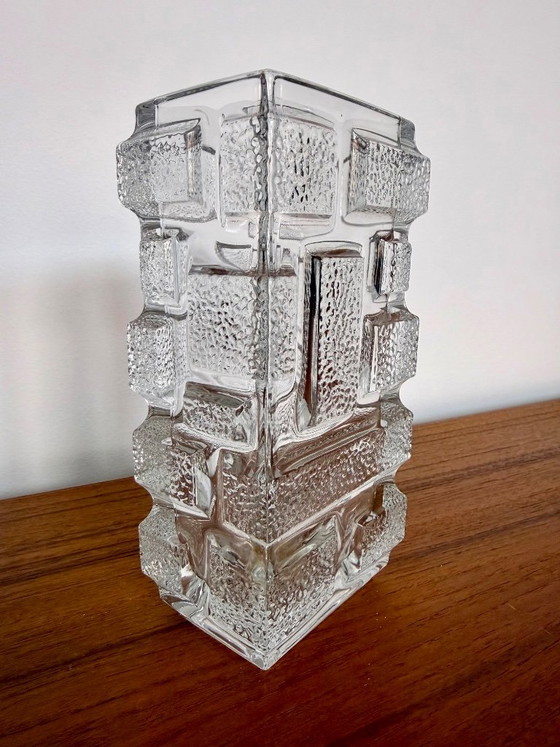 Mid Century Scandinavian Brutalist Vase – Glass (photo 3 of 7)
