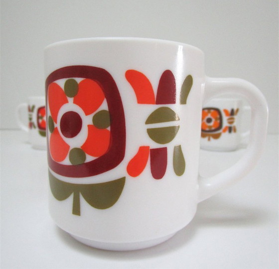 Image 1 of 1970s floral mugs and cups