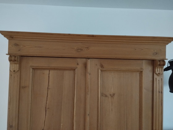Image 1 of Großer Schrank