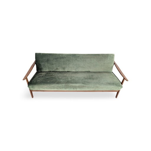 Driezitsbank uit het midden van de vorige eeuw, vintage bank, retro teakhouten bank, opklapbaar bed