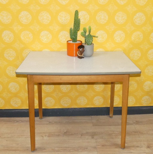 stabiler kleiner 50er Jahre Küchentisch Holz Resopal 58,5x90,5 H74 Tisch Küche vintage retro Werktisch