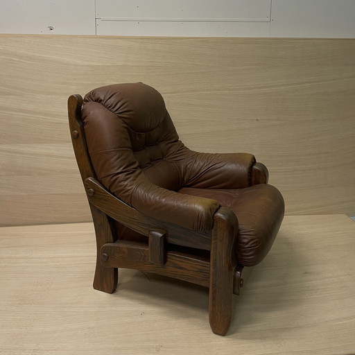 Sillón brutalista de los años 70