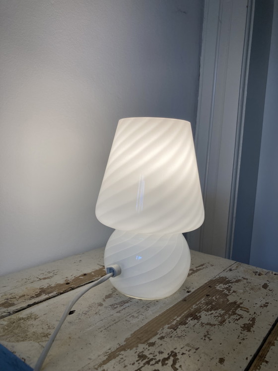 Lampada da tavolo Vintage Swirl Murano Fungo, anni '70 – Lampade da tavolo (photo 3 of 6)
