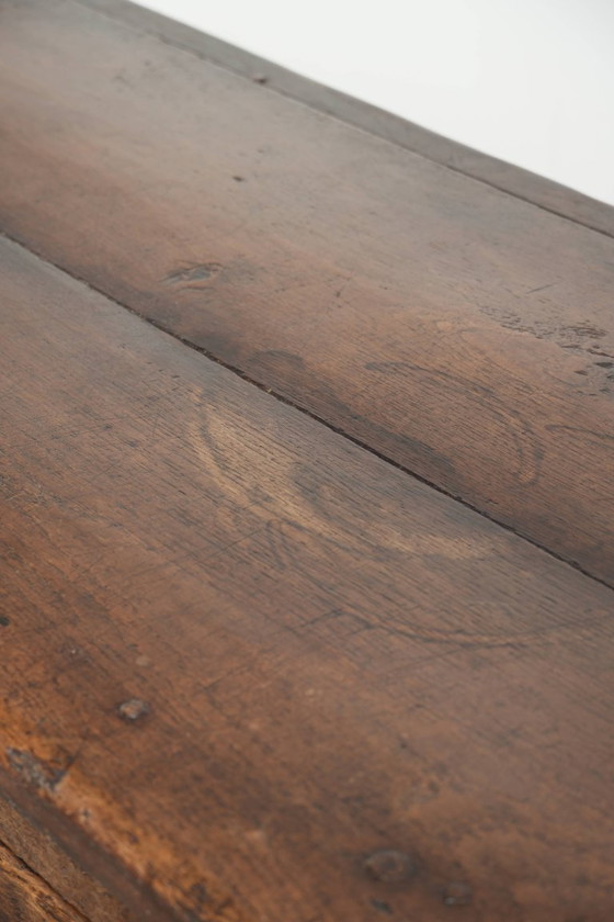 Image 1 of Robusta credenza antica in stile inglese del XIX secolo, con un bellissimo aspetto rustico e una splendida patina.