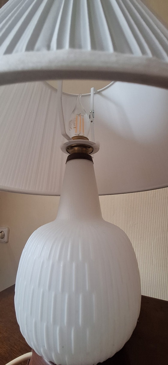 Image 1 of Lámpara de diseño de madera de teca