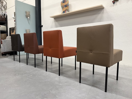 Image 1 of 4 Gelderland 7714 Button Stuhl Leder Design Stuhl