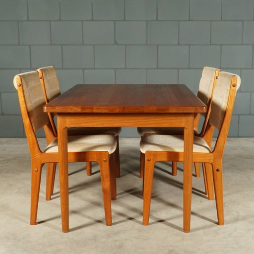 Set da pranzo in teak di metà secolo: tavolo e 4 sedie.