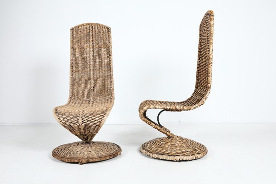 Image 1 of Coppia di sedie scultoree con schienale alto, Italia, anni '80