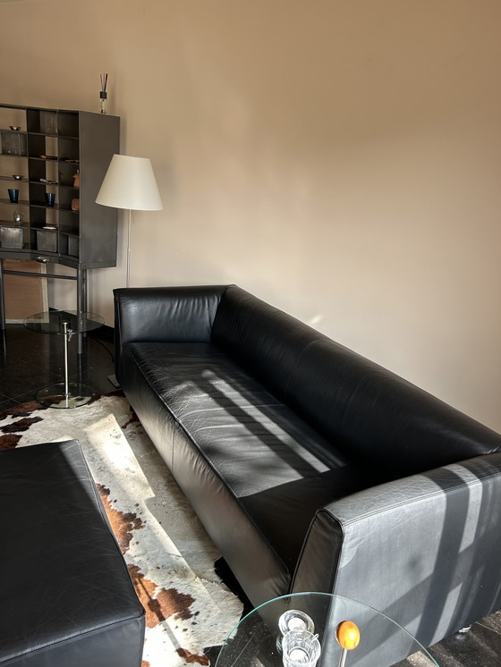 Image 1 of Set divano-poltrona-pouf Gelderland 4800 in pelle nera