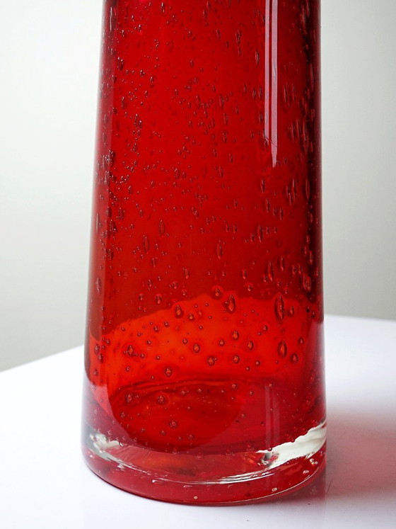 Image 1 of Vaas van rood, geblazen glas met bubbels in Murano-stijl, vintage jaren 1980-1990.