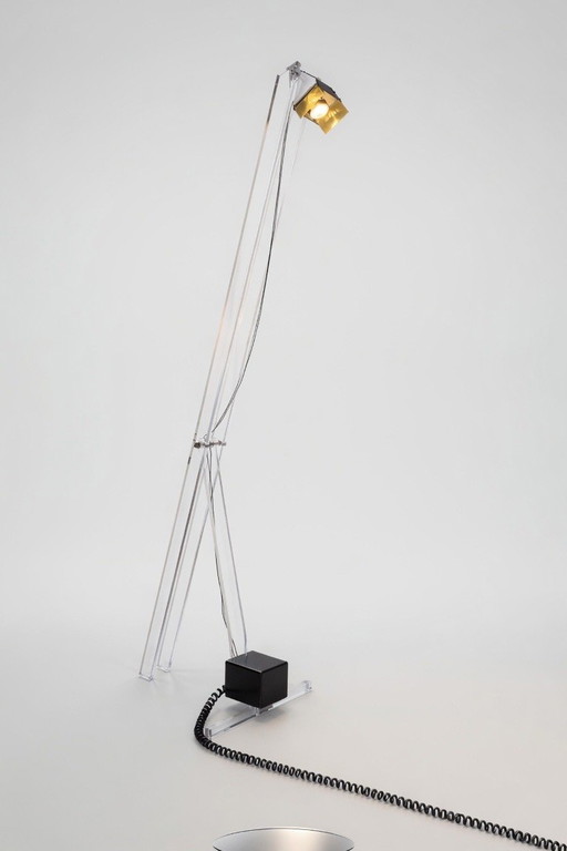 Rara lampada da terra in Lucite dei primi anni '60, "Design da studio".