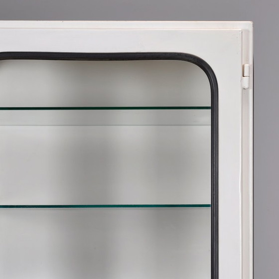 Vintage medical cabinet, 1970s, Display cabinets, Metal, Glass, White (photo 8 of 9)