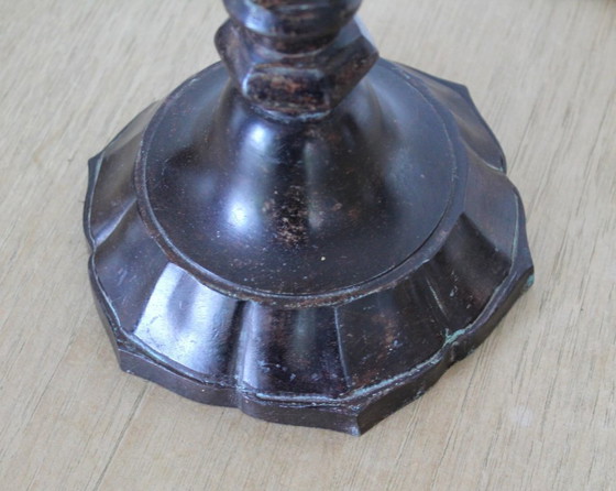 Image 1 of Candelabro antiguo de bronce estilo Luis XVI (siglo XVIII)