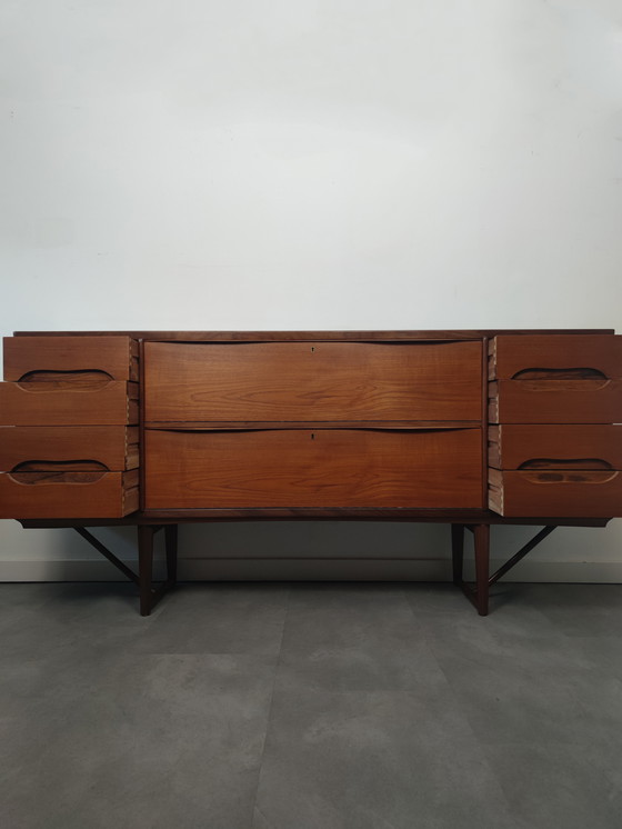 Image 1 of Unique Vintage Danish Sideboard In Teak With Rosewood