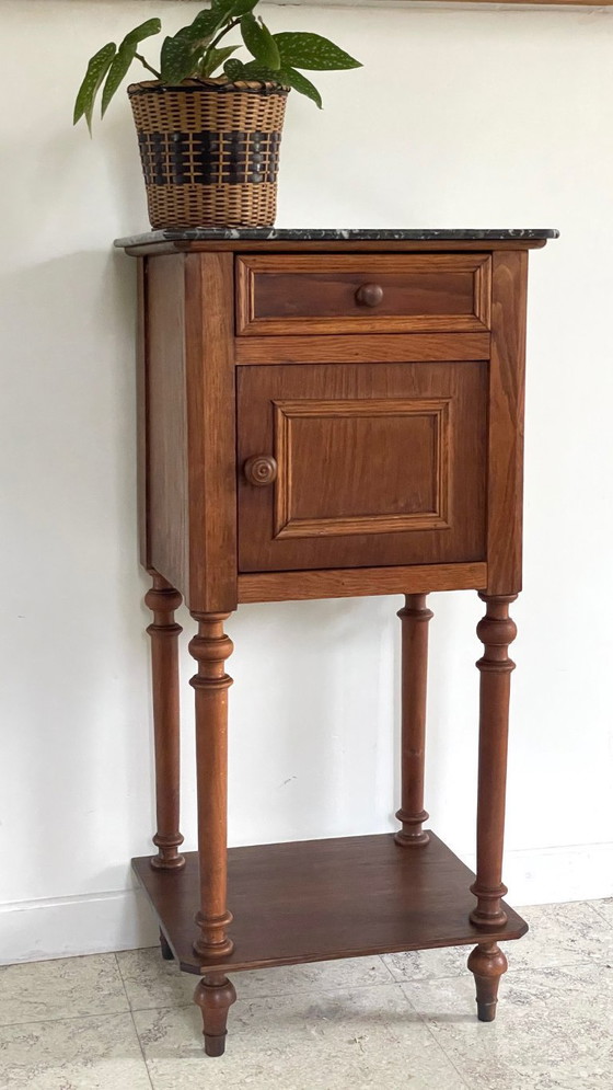 Image 1 of Antiker Nachttisch aus Holz und Marmor