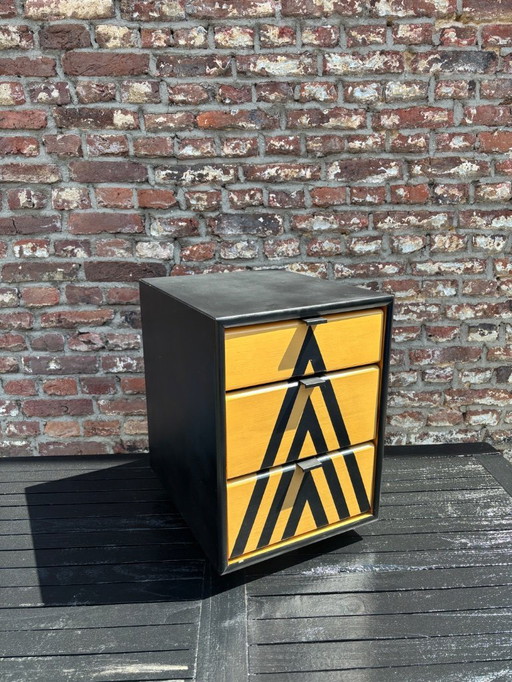 Commode géométrique - Bois massif - JC Design Refurbished Handpaint - Sustainable Repurposed Vintage Furniture