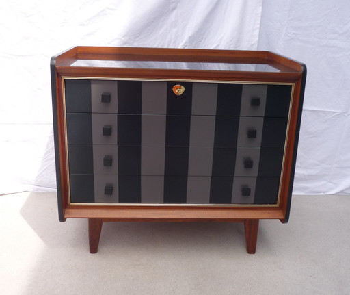 Vintage 4-drawer chest
