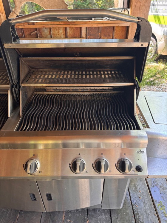 Image 1 of Napoleon prestige II bbq