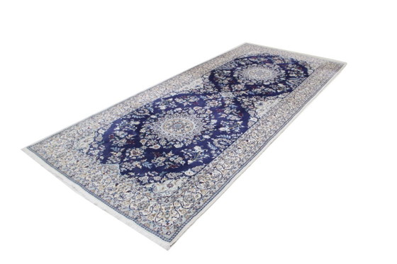 Image 1 of Original Handgeknüpfter Perserteppich Nain 9 LA Fein mit Seide 345 x 150 cm