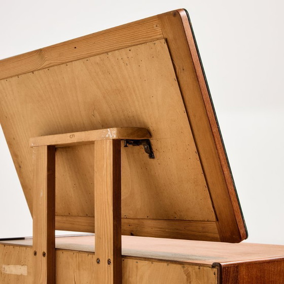 Image 1 of MK11133 Gerestaureerde teakhouten kaptafel van Kurt Østervig