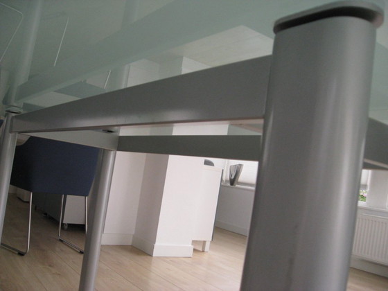 Image 1 of table à manger moderne en verre