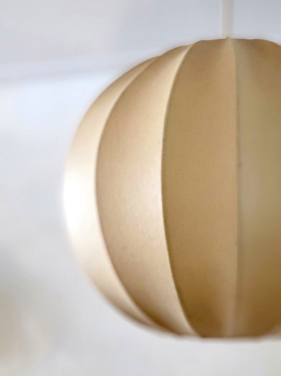 Suspension vintage Cocoon par Goldkant Leuchten – Plastic (photo 7 of 8)