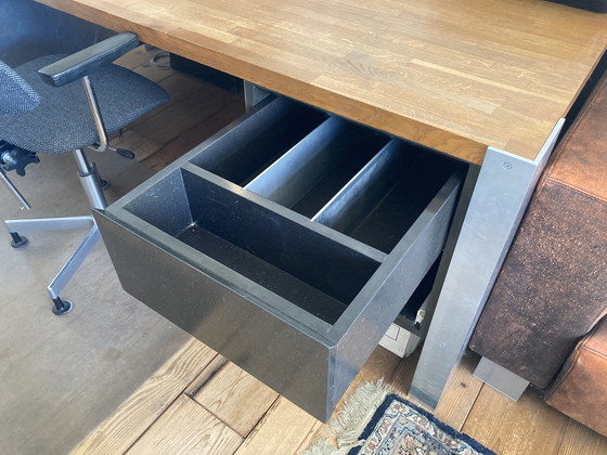 Image 1 of Escritorio/mesa de diseño único con tapa de roble