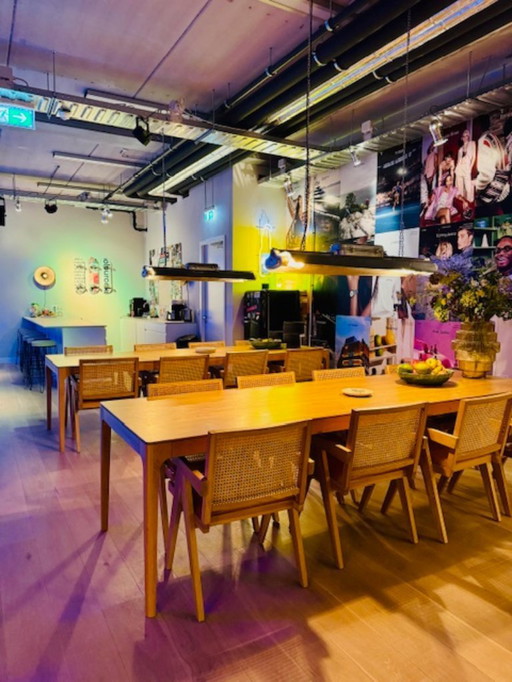 Sav&Økse - Rikke Dining table with 8 chairs (2 sets available).