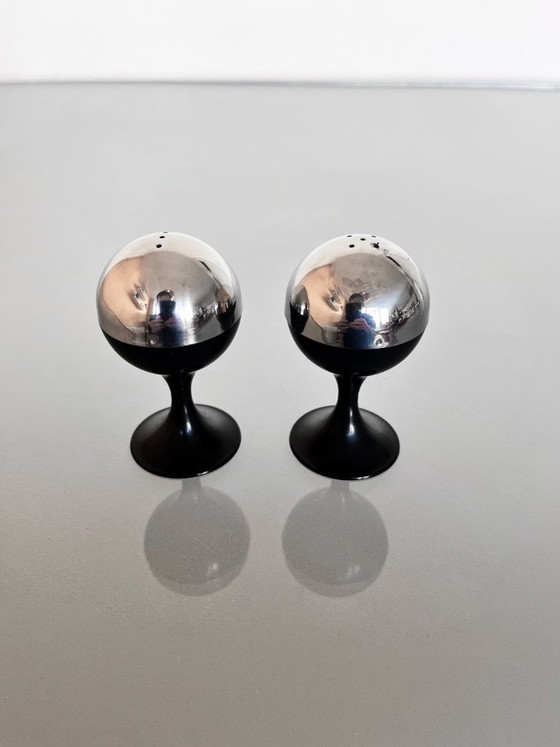 Rare vintage Space Age Quist salt and pepper set – Kitchen accessories, Plastic (photo 6 of 9)