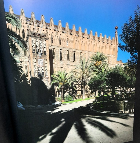 Image 1 of (W026) Antoni Gaudí Pocket Book – All Buildings | Coffee Table Book Architecture