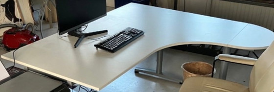 Escritorio + silla + cajonera, Oficina en casa, Hierro, Plástico, Crema (foto 3 de 5)