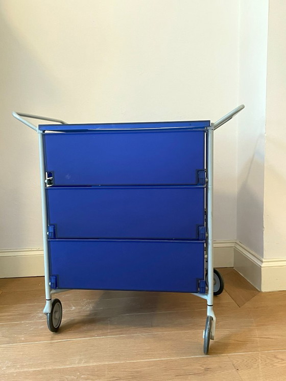 Armadi contenitori mobili con tre cassetti, blu, Kartell, Metallo, Plastica, Modern (foto 5 di 5)