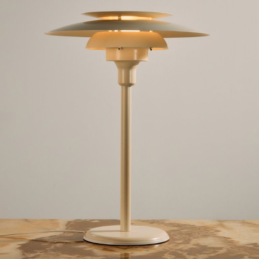 MK10709 Danish table lamp with three lamellas