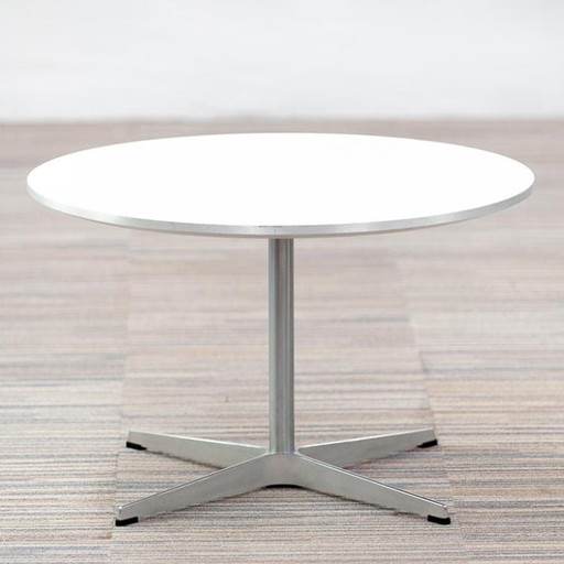 Table basse circulaire Fritz Hansen A223