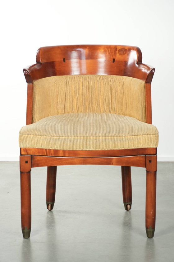 Image 1 of Silla auxiliar/de comedor Schuitema Design de la serie Shaker, con tapicería de lujo en tela amarilla.