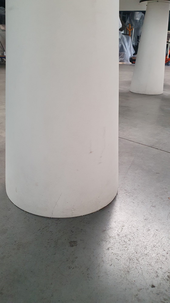 Image 1 of Moooi container table + low foot white classic dutch design