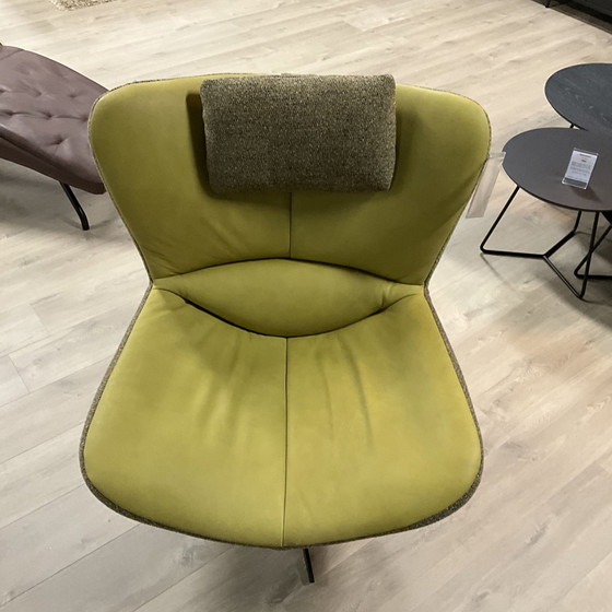 Image 1 of Koinor Icluu swivel armchair