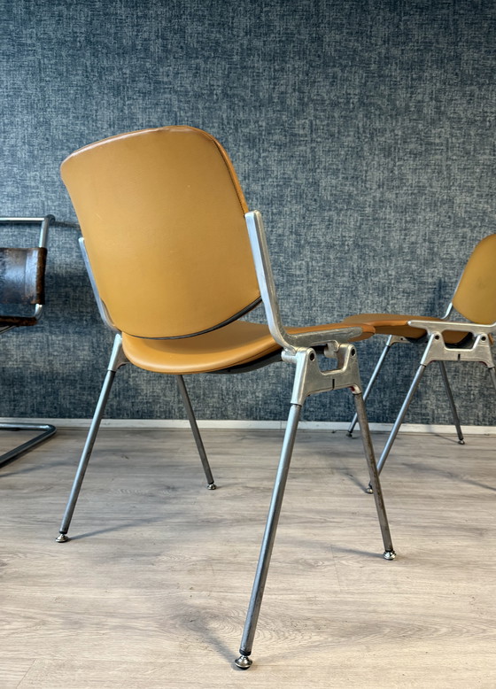 Image 1 of 2 sillas Dsc106 de Giancarlo Piretti para Castelli, década de 1960