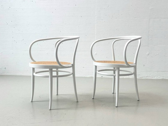 Image 1 of Set of 4 bentwood chairs 209 by Thonet from 2020