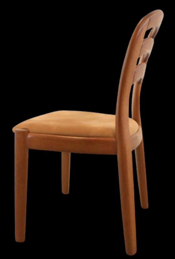 Image 1 of Set 4 Glostrup eetkamerstoelen stoelen massief teak Deens vintage