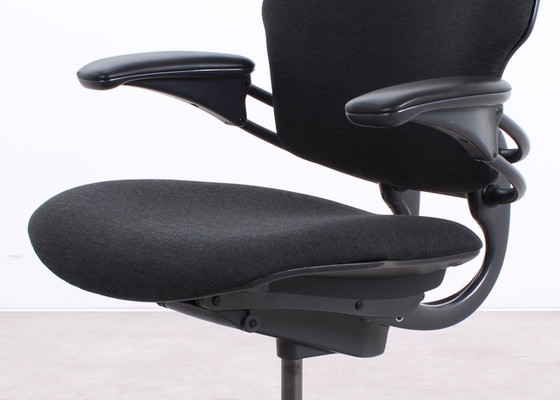 Image 1 of Humanscale Freedom Office Chair Anthracite