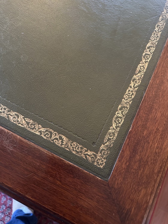 Image 1 of Antieke schrijftafel 