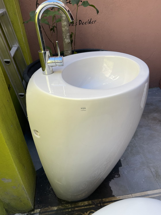 Image 1 of Alessi Il Bagno washbasin and toilet, design Stefano Giovannoni