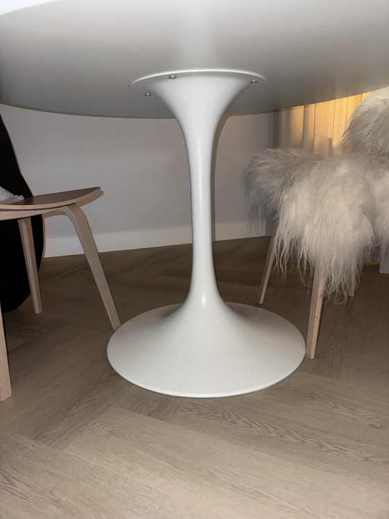 Marble Tulip - Round Dining Table – Mdf (photo 4 of 5)